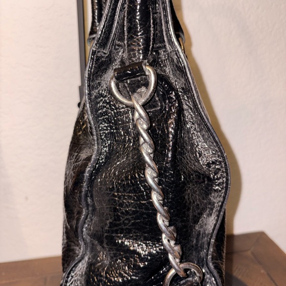 SOLD UNLISTED. Michael Kors Patent Leather Hamilton Bag - Picture 4 of 8